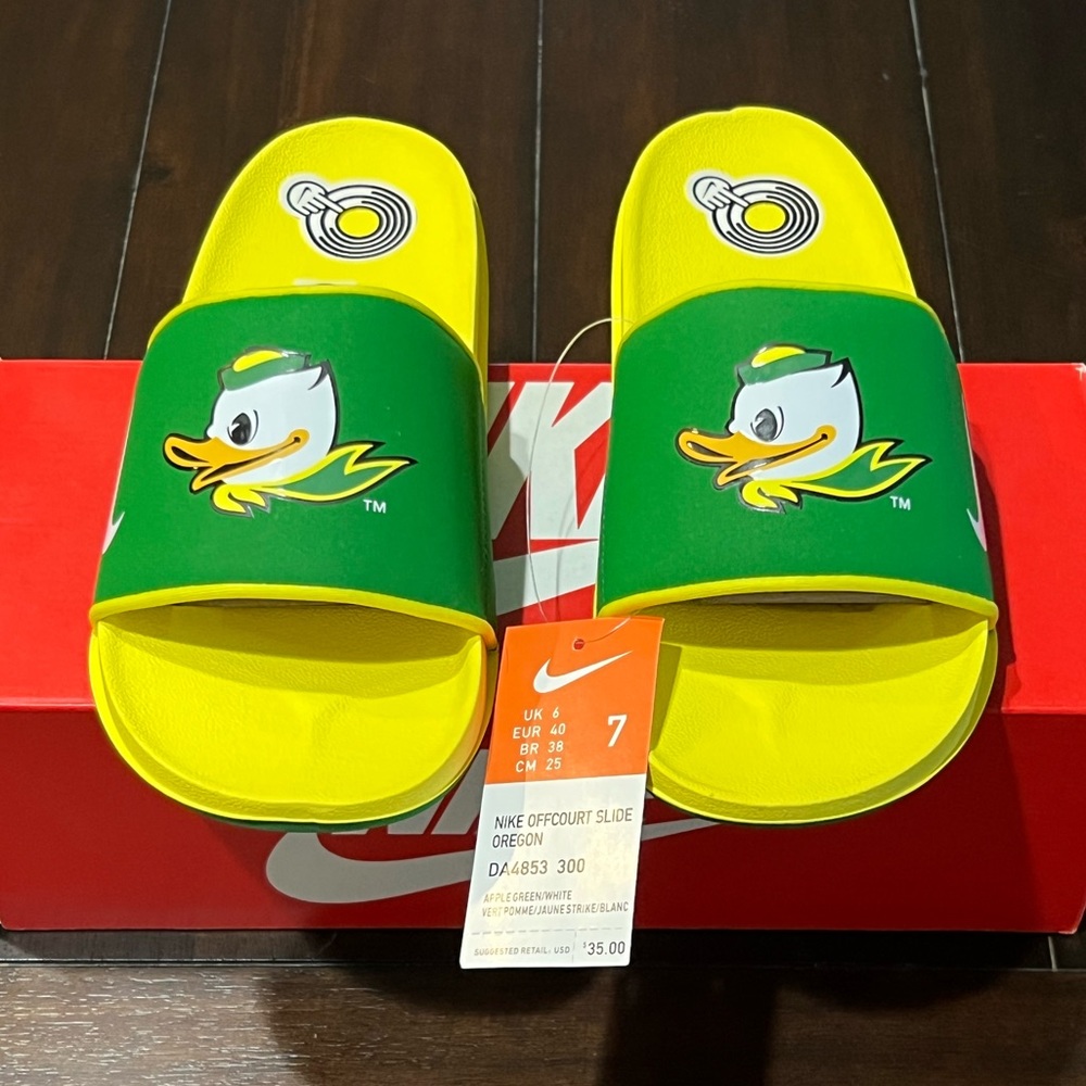 NWT NIKE UNIVERSITY OF OREGON DUCKS OFF-COURT SLIDES SZ MEN’S 7